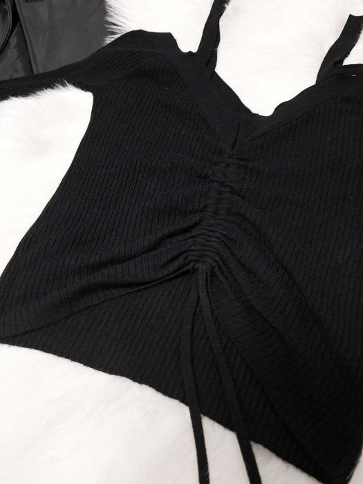 Longsleeve negru cu șnururi