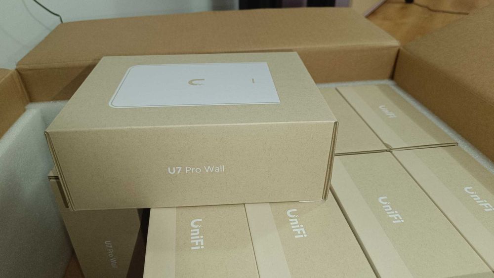 Изграждане на кабелна или безжична мрежа с Ubiquiti устройства