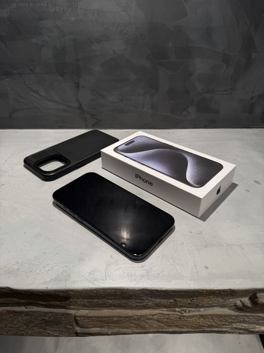 КАТО ЧИСТО НОВ Iphone 15 Pro Blue + подарък