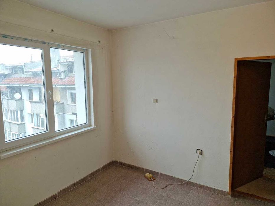 Продава се Тристаен апартамент в Русе, Дружба 1 - 108 кв.м за 925 €/кв.м - Снимка #3