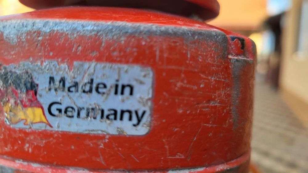 Masina profesionala de carotat Weka