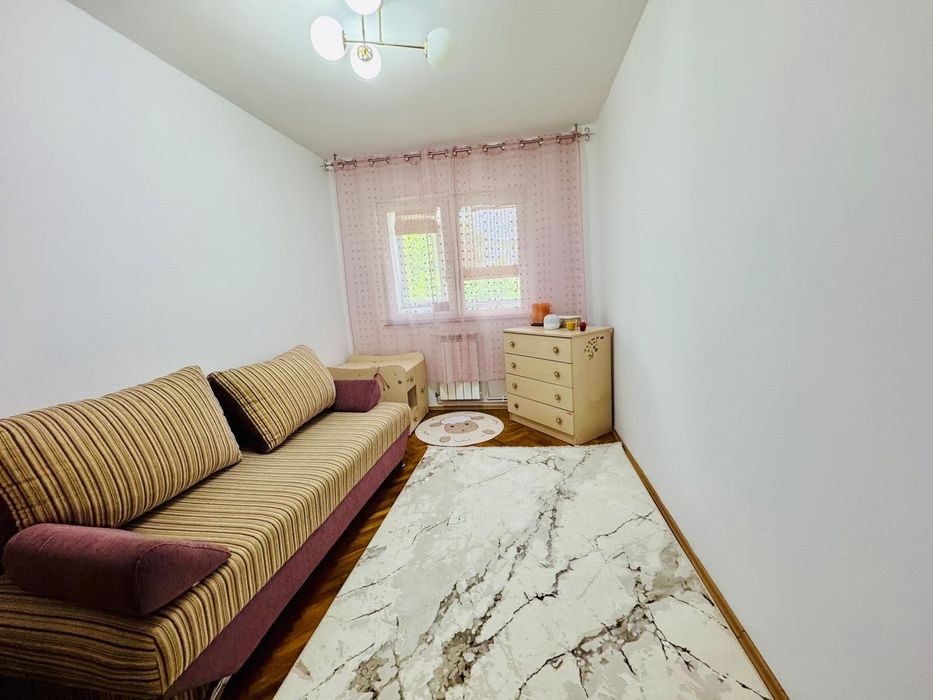 Persoană fizica vând apartament 3 camere 74mp Cantemir Palas Mall