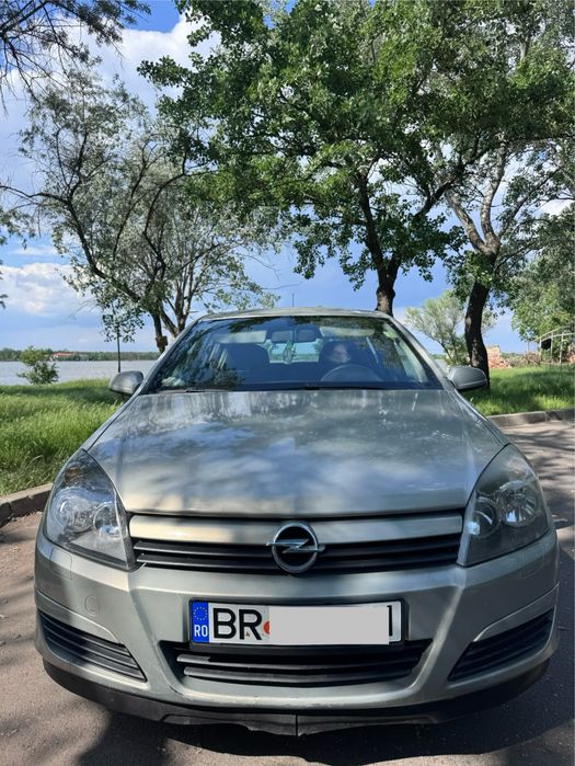 Vând Opel Astra H