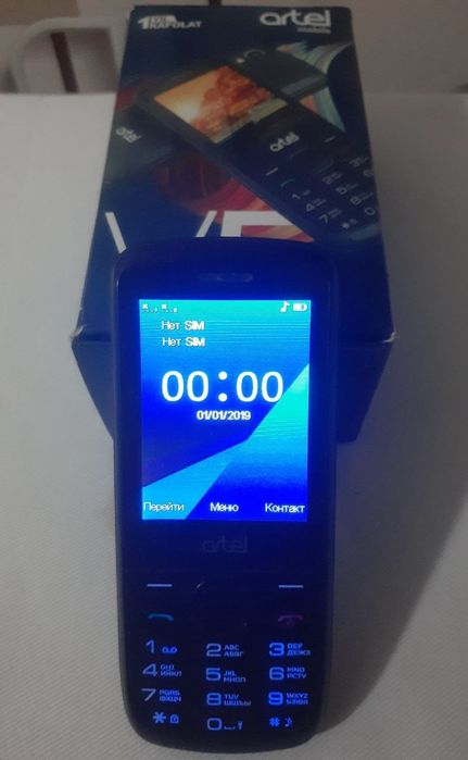 Продаётся телефон ARTEL, почти новый, пользовались мало.