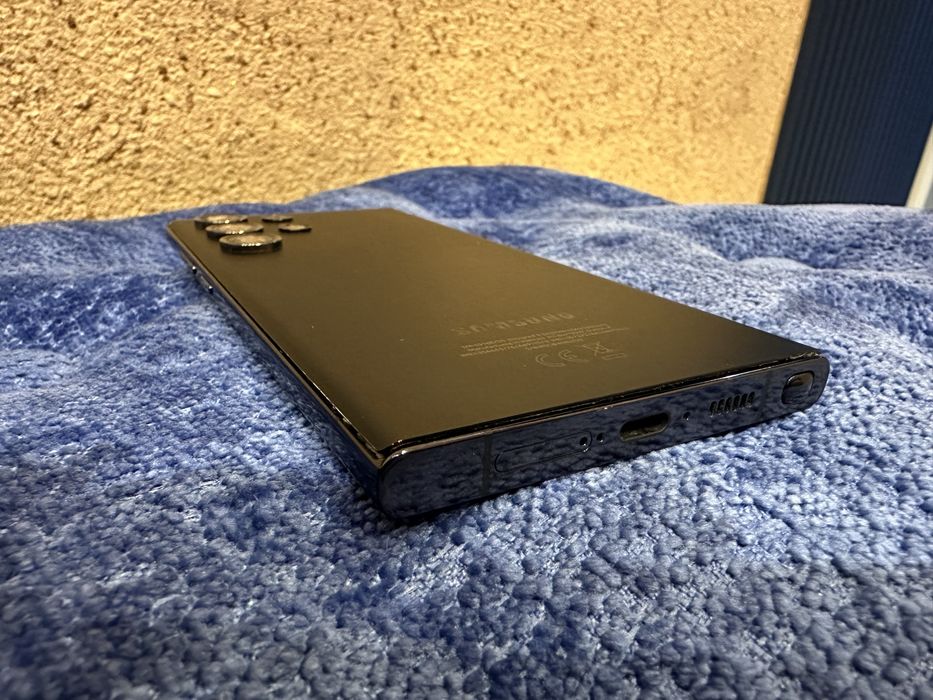 * SAMSUNG S23 Ultra оригинал одни руки в полном комплекте почти идеаль