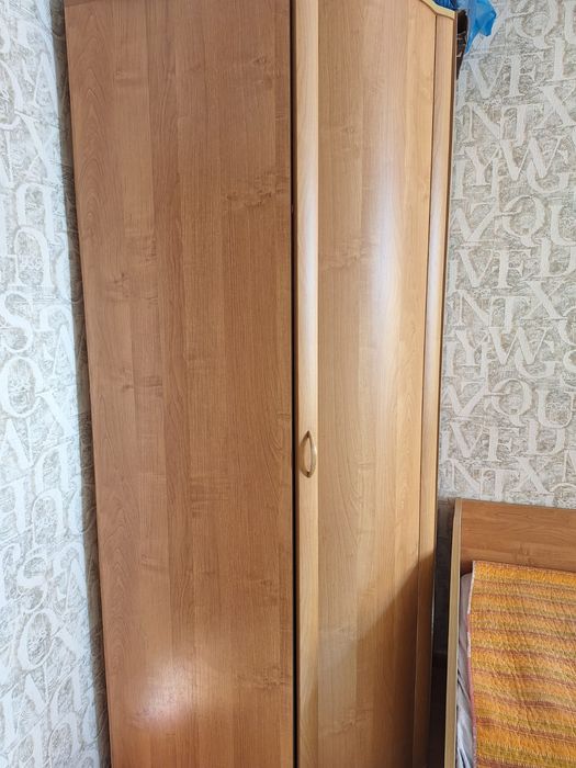 Продаётся стенка для детей и подростков.