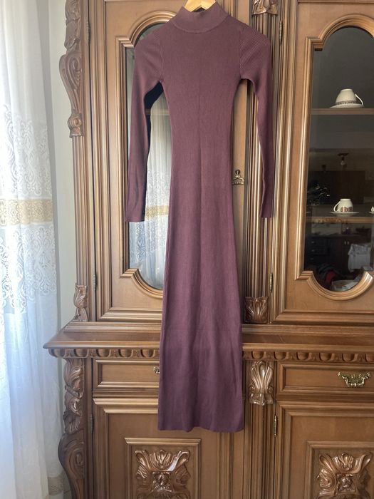 Rochie lunga.