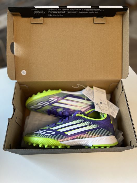 Футболни обувки Adidas