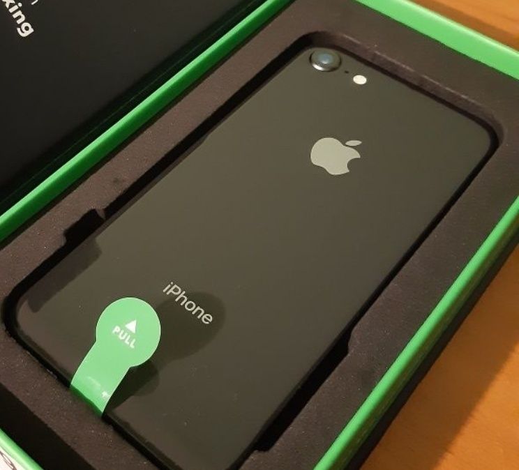 IPhone 8 64gb Ca nou baterie 100%, garanție 2 ani