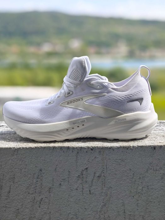 Vând adidași Brooks Glycerin GTS 22 White