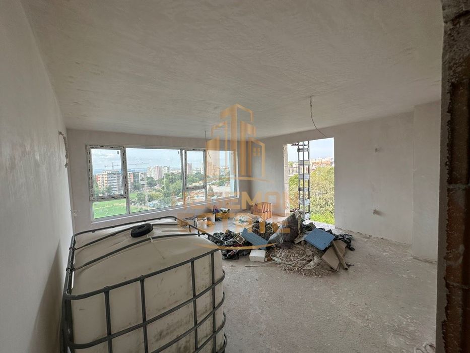 Продава се Тристаен апартамент в Варна, Победа - 98 кв.м за 1990 €/кв.м - Снимка #5