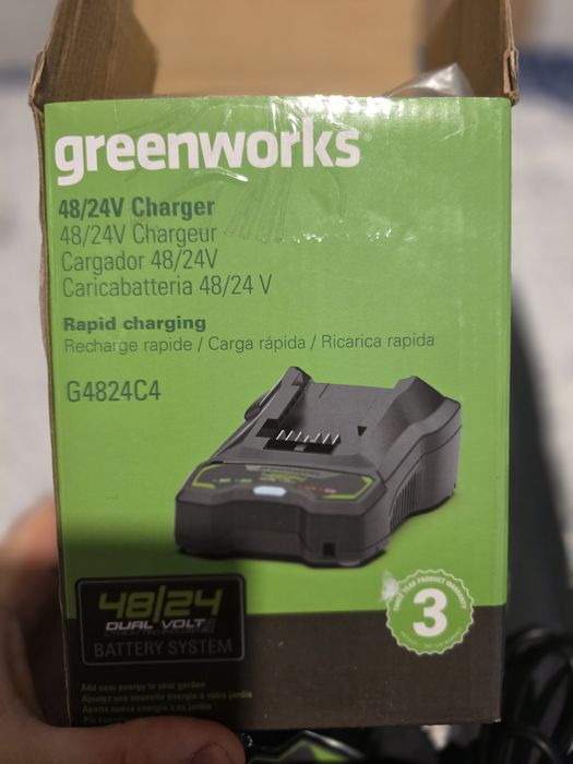 Нова Батерия и зарядно за Greenworks
