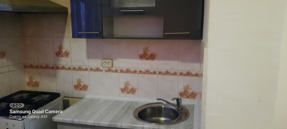 Sergelida 3xonali kvartira sotiladi 2 bekat yonida