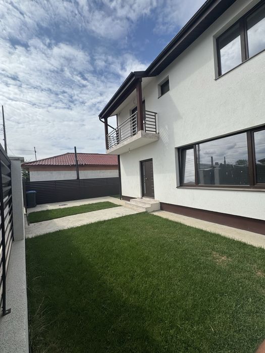 Proprietar vand casa tip duplex Cernica Balaceanca