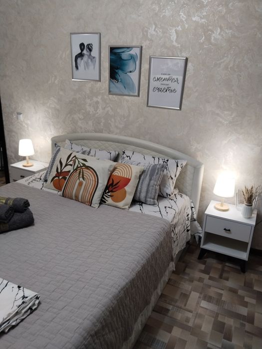 Посуточно 7 мик, Сабина