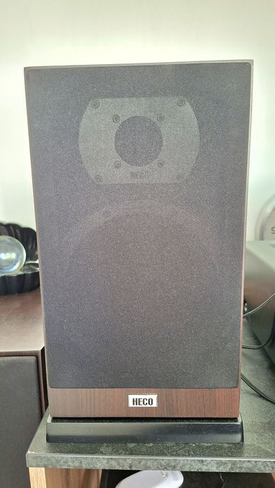 Sistem audio Hi-Fi  – Boxe HECO 302, Subwoofer HECO 250A,Amplificator Yamaha  301.