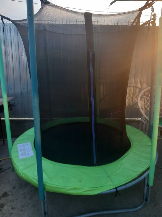 Trambulina cu diametrul 305 cm