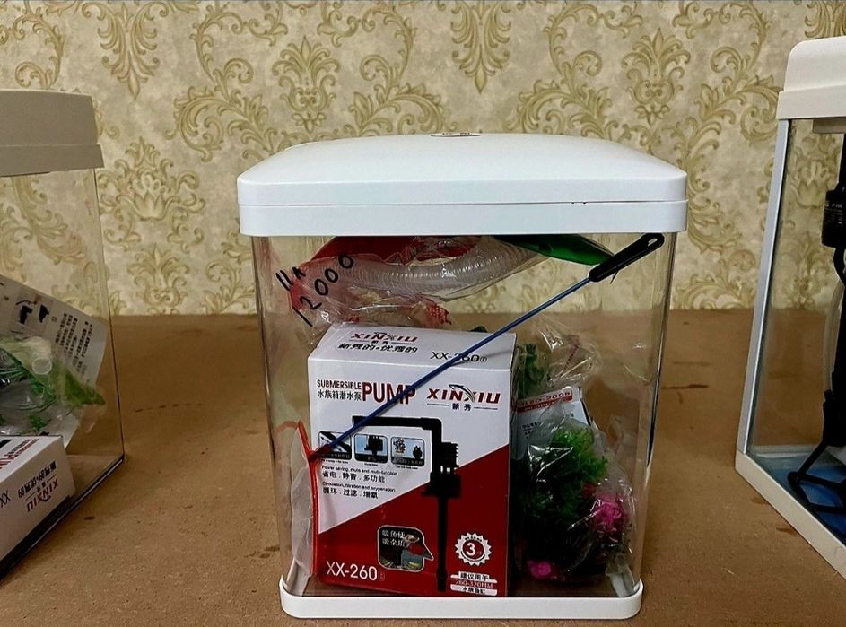 Заводские аквариумы.