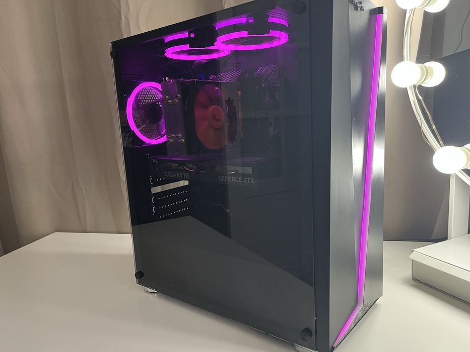 Pc gaming RTX4060+I7 10700KF