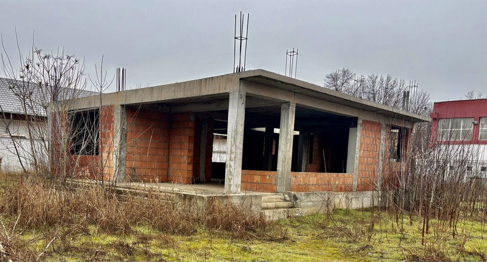 Vand Constructie noua + Teren 1000mp UltraCentral - Episcopie