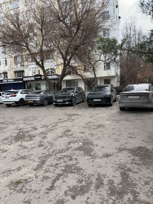 2-квартал ор: Универсам 70+30 кв.м 1-Линия