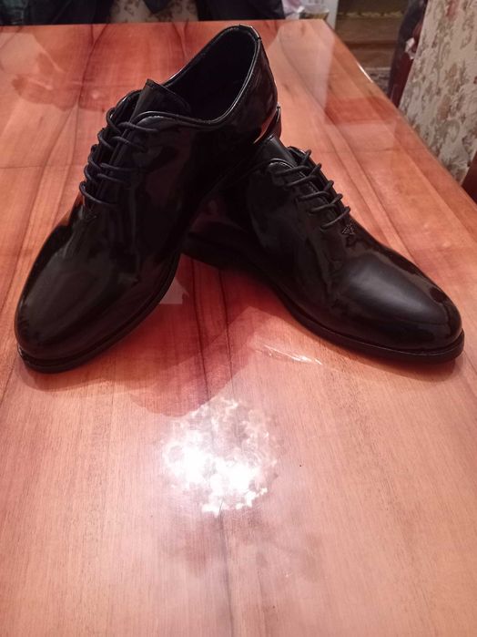 Pantofi barbatesti eleganti