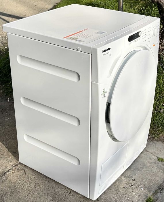 Сушилня Miele T7744 Silent Care