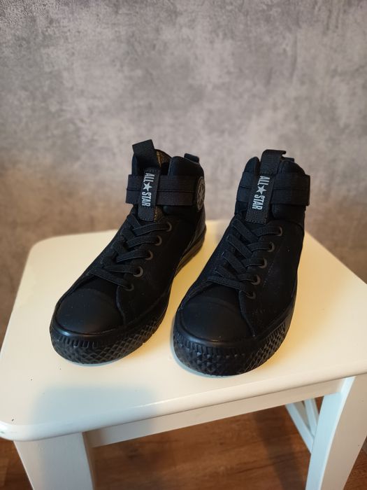 Носени веднъж кецове Converse