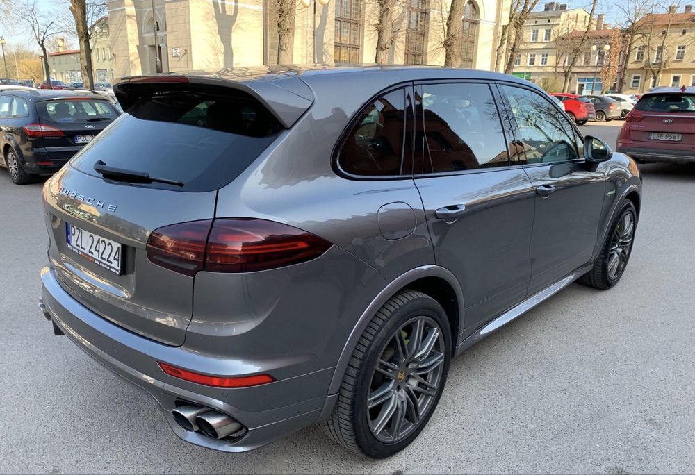 Porsche Cayenne3.0  E-hybrid supercharged на части