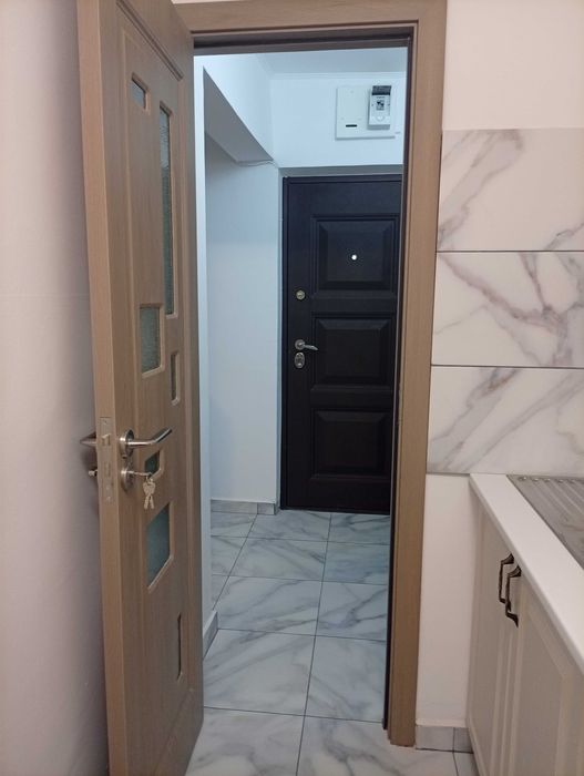 Inchiriez garsoniera zona Politia locala