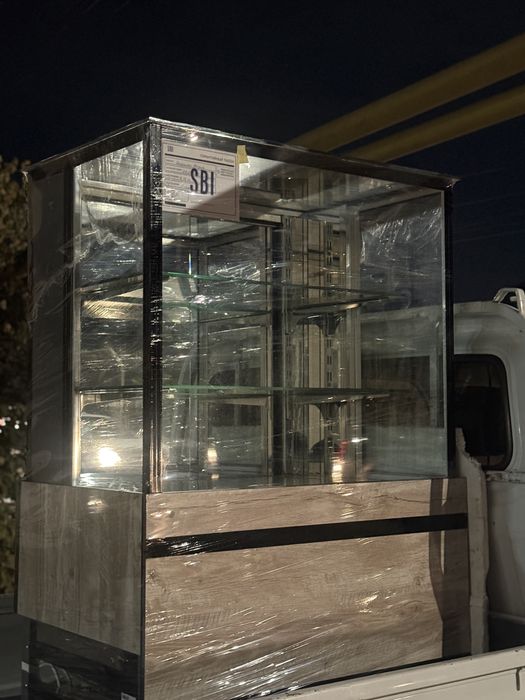 Витрина холодильник