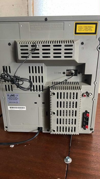 продавам стерео уредба JVC 3 диска