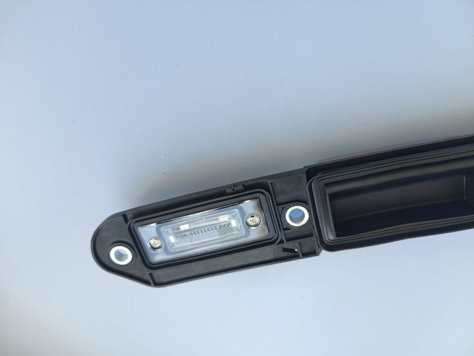 Дръжка за багажник Passat B6, Touran,Golf Plus,Jetta, Нова с гаранция