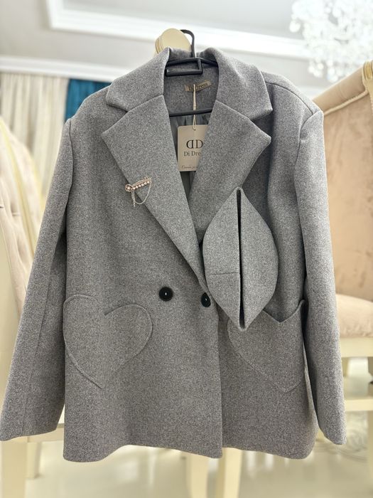 Пальто серый, с береткой