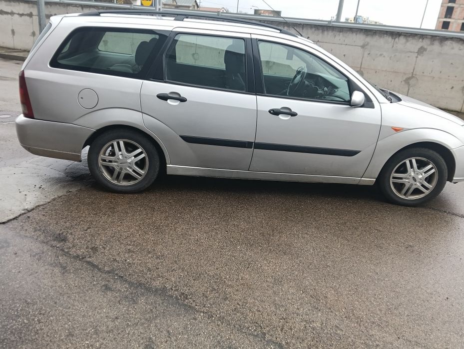 Vând Ford Focus 2002