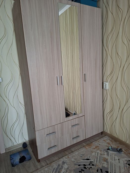 Продам шкаф состояние хорошое