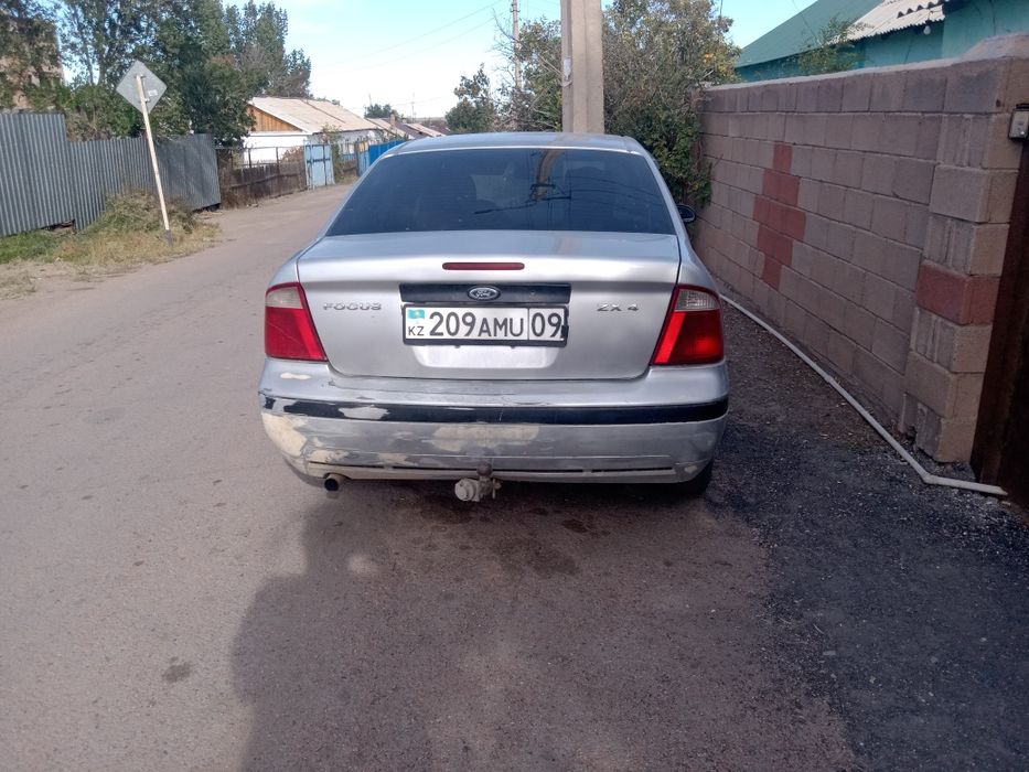 Автомобиль Форд Фокус