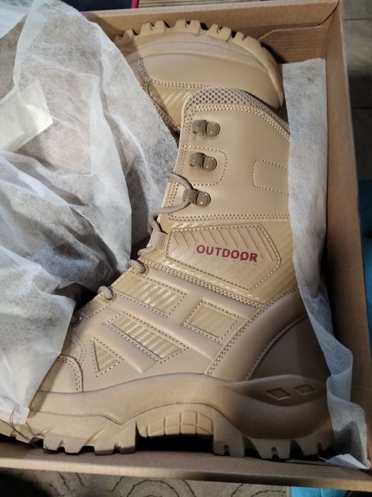 Vand  bocanci drumetie Noi