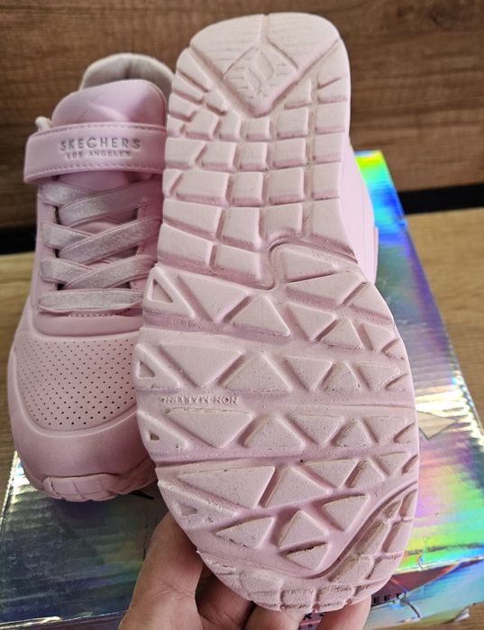 Детски кожени маратонки за момиче  Skechers 34