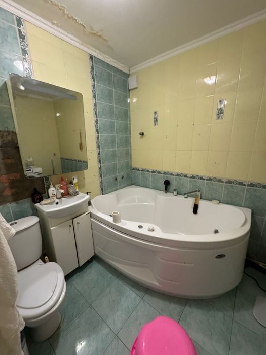 Продам квартиру, срочно.