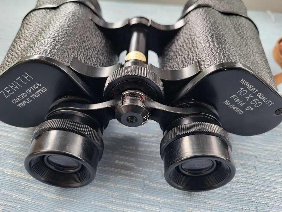 Binoclu ZENITH 10×50 nou
