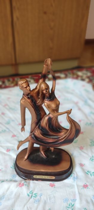 Продам настольные часы