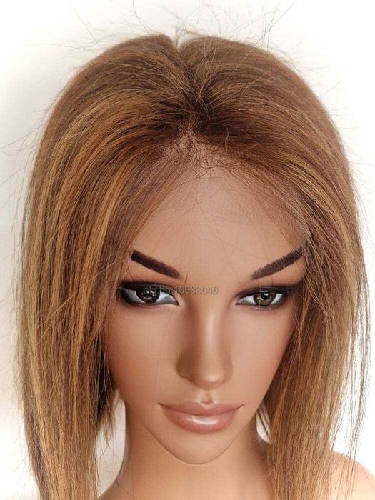 Естествена медено руса перука със светли кичури и дантела 13х4