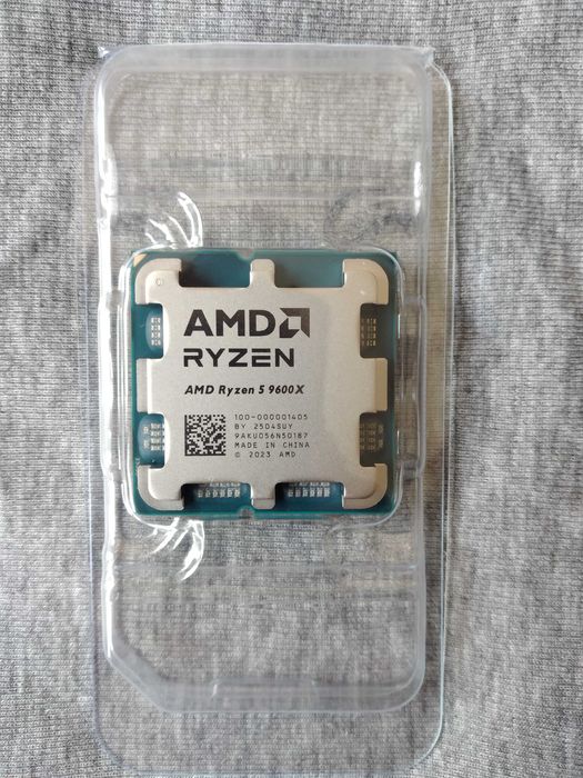 Продавам чисто нов процесор AMD Ryzen 5-9600X