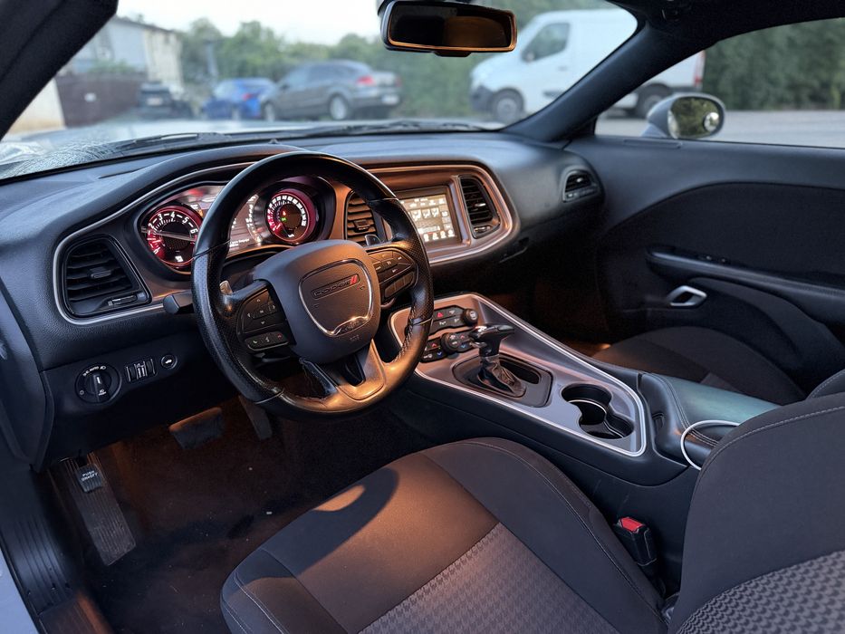 Dodge Challenger