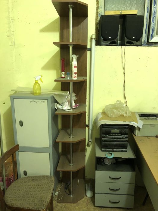 Стол офисный с тумбой