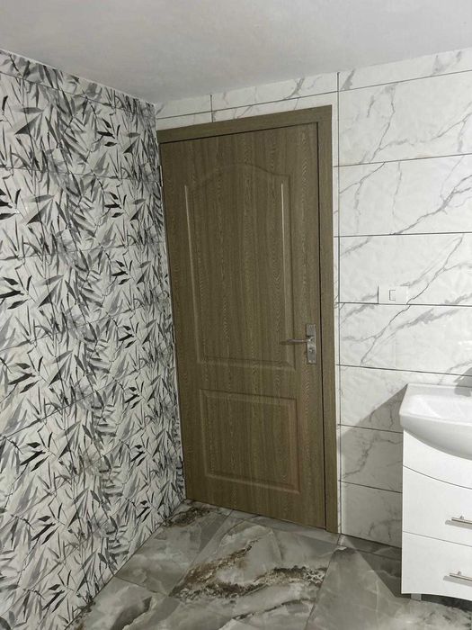 Vând casă în Văliug