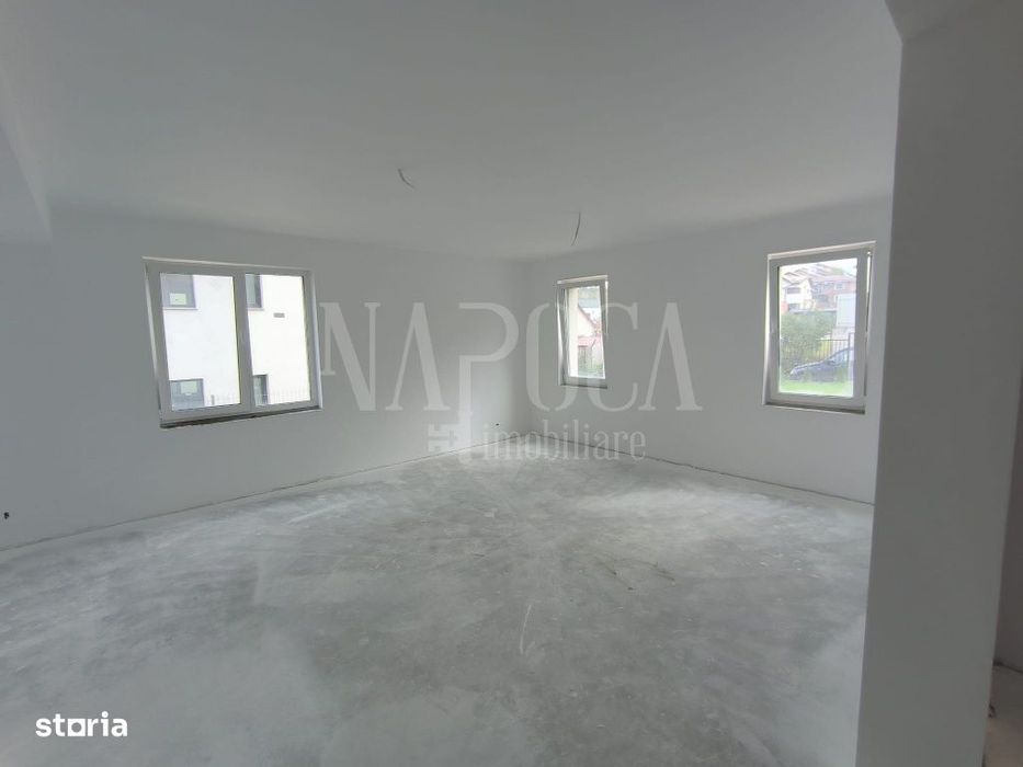 Casa 5 camere de vanzare in Dezmir