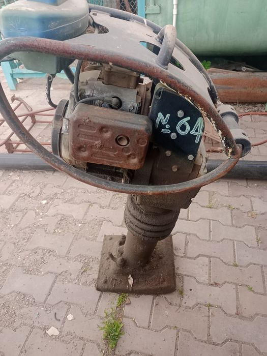 Продам вибратромбовку бензиновую
