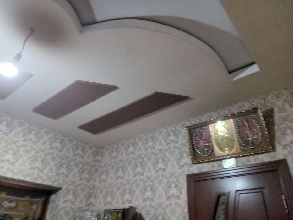 Ховли сотилади 5 хонали узимни номимда